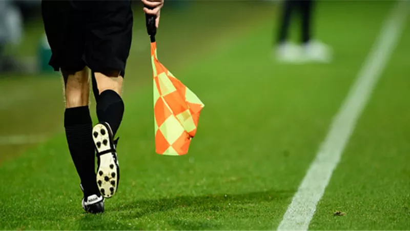 تعرف على طاقم تحكيم مباراة الزمالك والجونة