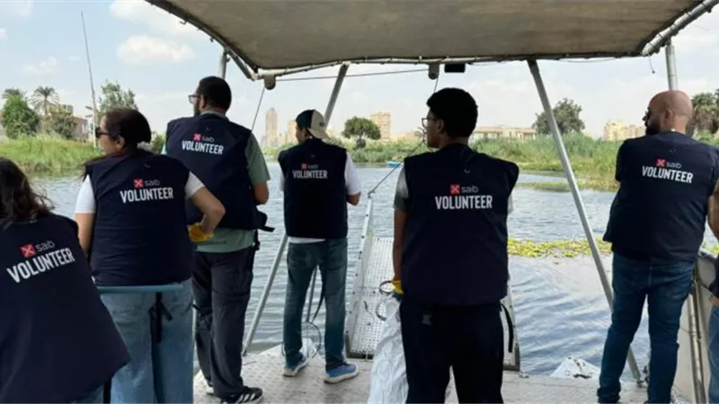 saib يشارك في تنظيف نهر النيل احتفالاً باليوم العالمي للنظافة