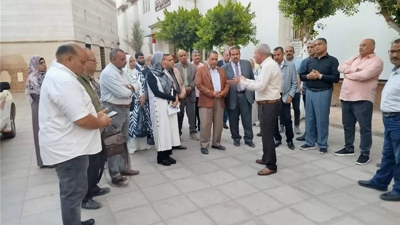 الأتوبيس الطائر ينطلق للمتابعة و الوقوف على مدى التزام المعلمين بالشرقية | صور
