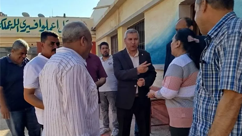وكيل التعليم بالشرقية : عدم ربط تسليم الكتب بسداد المصروفات الدراسية | صور