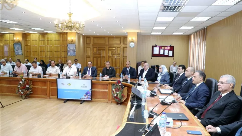 محافظ الشرقية يشهد ندوة توعوية حول دور هيئة الرقابة الإدارية في مكافحة الفساد
