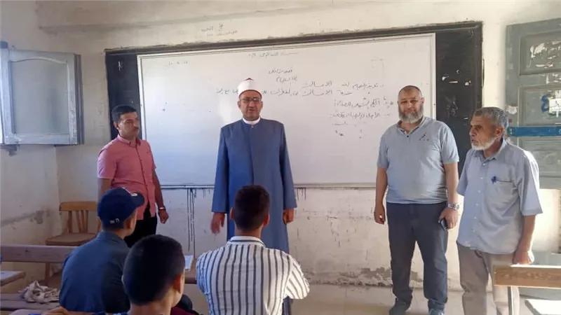  طلحة يتابع انتظام الدراسة بالمعاهد الأزهرية بكفر الشيخ