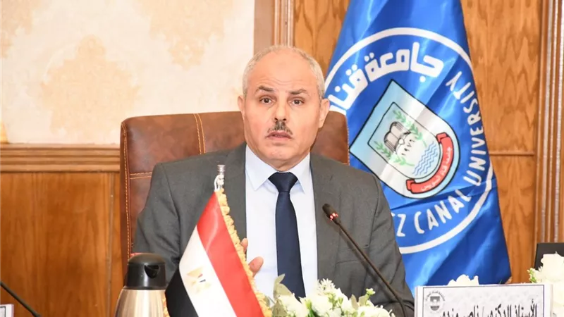 مجلس الدراسات العليا بجامعة قناة السويس يبحث استعدادات العام الجامعي الجديد
