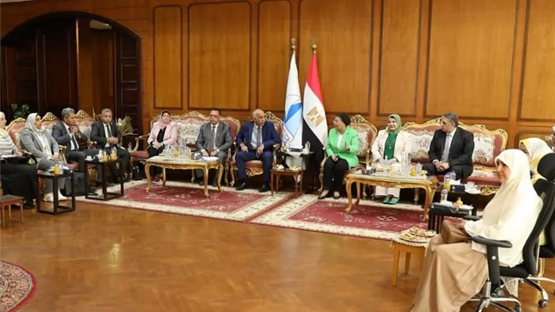 نائب وزير الصحة تشدد على دعم الرائدات الريفيات بكفر الشيخ