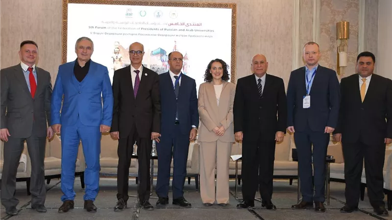 طرق تدريس اللغة الروسية والعربية بمنتدى رؤساء الجامعات  