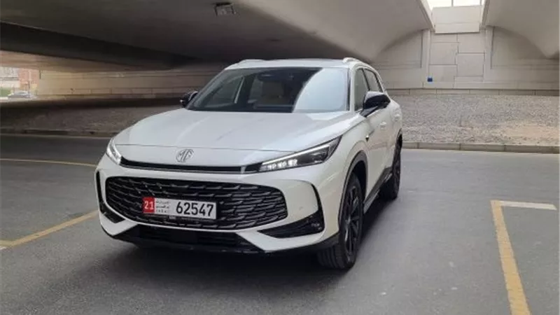 إطلاق الطراز الجديد في الإمارات.. وصول إم جي HS بتقنيات أكثر تطورًا