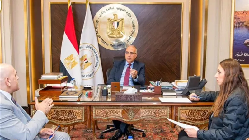 وزير الري بتابع حملة «على القد» لتوعية المواطنين بترشيد استهلاك المياه
