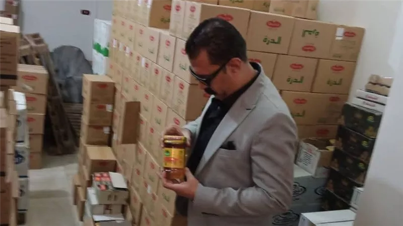 حملات تموينية تضبط 3 أطنان دقيق مجهولة المصدر في المنوفية