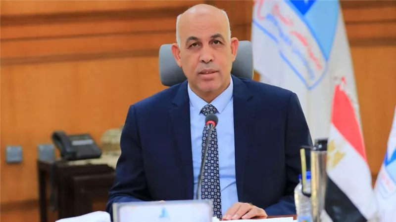مجلس عمداء جامعة كفر الشيخ يناقش الاستعدادات لامتحانات الفصل الدراسي الأول