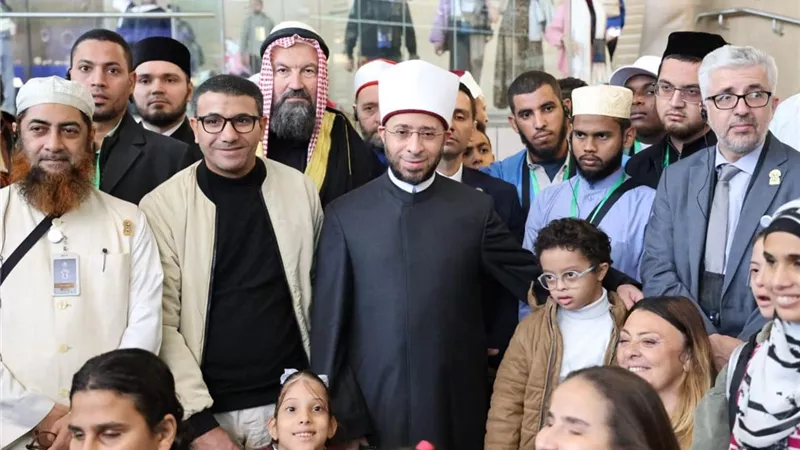 وزير الأوقاف وضيوف 
