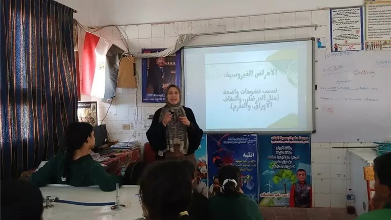 ورشة ميدانية بأطسا لتعريف طلاب الفيوم بأنواع الآفات الزراعية ومكافحتها