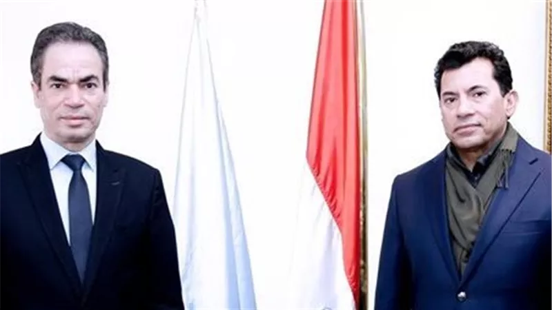 «المسلماني» يهنئ وزير الرياضة لاختياره رئيسا للجنة الحكومية بـ«اليونسكو»