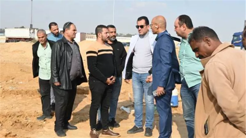 «الإسكان»: إصلاح كسر خط مياه الشروق على حساب شركة المقاولات
