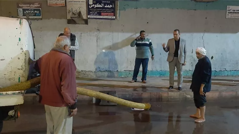 معدات وأطقم فنية.. البحيرة تتأهب لمواجهة الطقس السيئ وسقوط الأمطار
