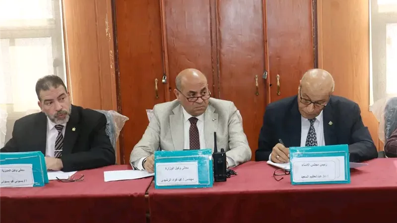 وكيل تعليم الدقهلية يرأس لجنة اختيار الموجهين الابتدائيين 