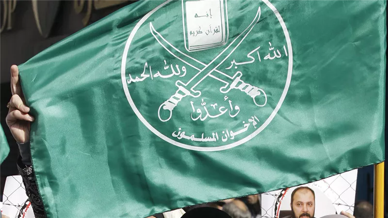 حظر وطرد.. محلل سياسي يكشف دلالات تحول الرؤية الأمريكية تجاه الإخوان 
