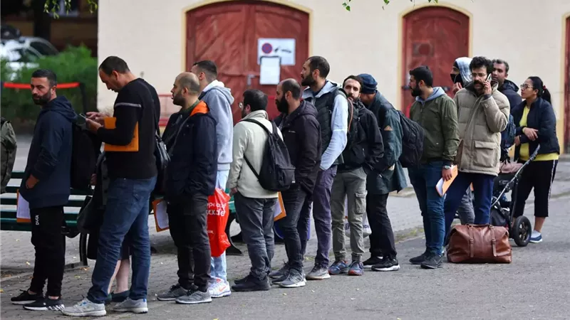 اليونان تتوصل لاتفاق مع ألمانيا بشأن استعادة طالبي اللجوء