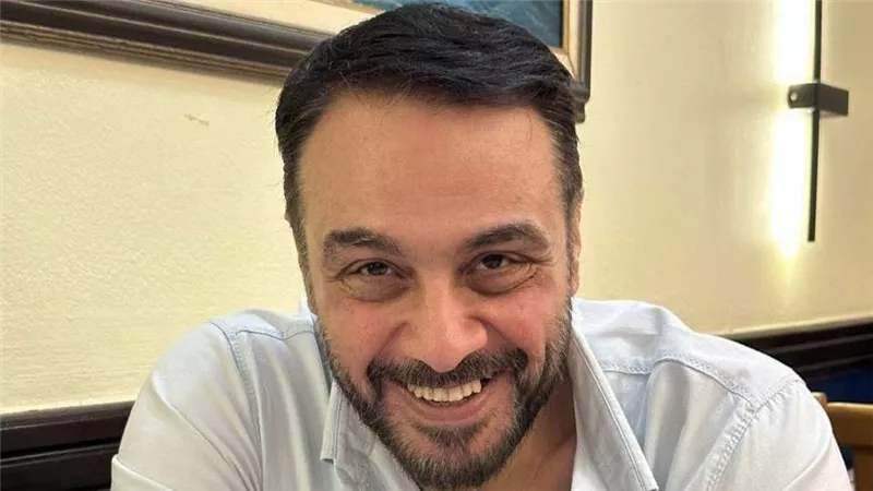 عزاء الفنان الراحل سعيد مختار بعد قتله على يد زوج طليقته.. اليوم