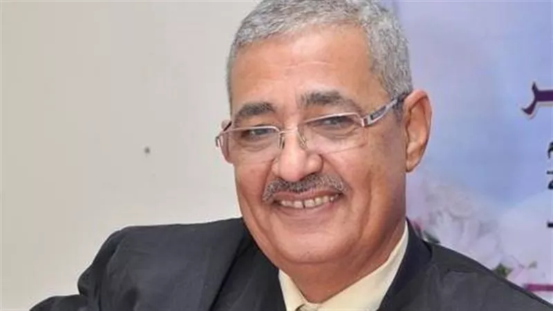 عبد الباسط صديق يقترح قانونا يفصل تطوير التعليم عن كرسي الوزير|خاص