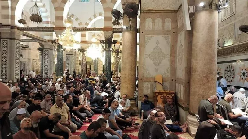 هل يجب الانتظار 20 دقيقة قبل صلاة الفجر؟.. أمين الفتوى يحسم الجدل