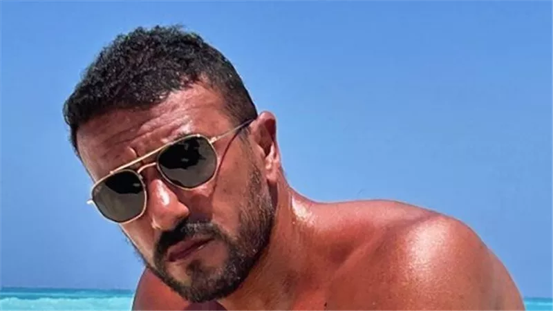 أحمد العوضي: «أنا مش مغرور وهفرحكم بيا قريب»| فيديو 