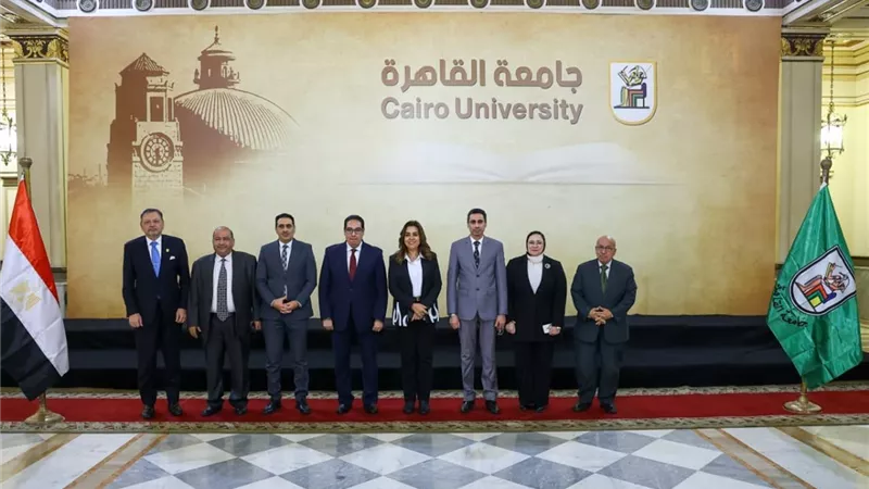 منال عوض: الشراكة مع جامعة القاهرة تدفع عجلة التنمية| صور