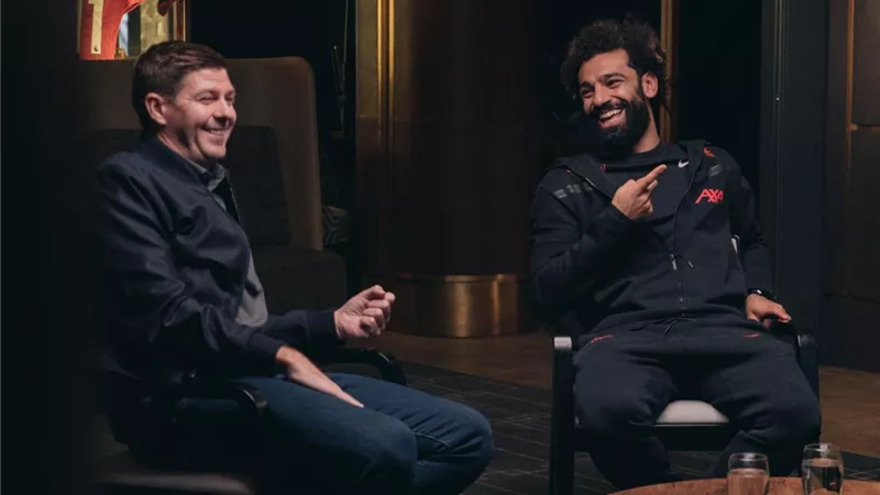 جيرارد ينتقد تصريحات محمد صلاح: تسرّع وليفربول بحاجة لعودته سريعًا