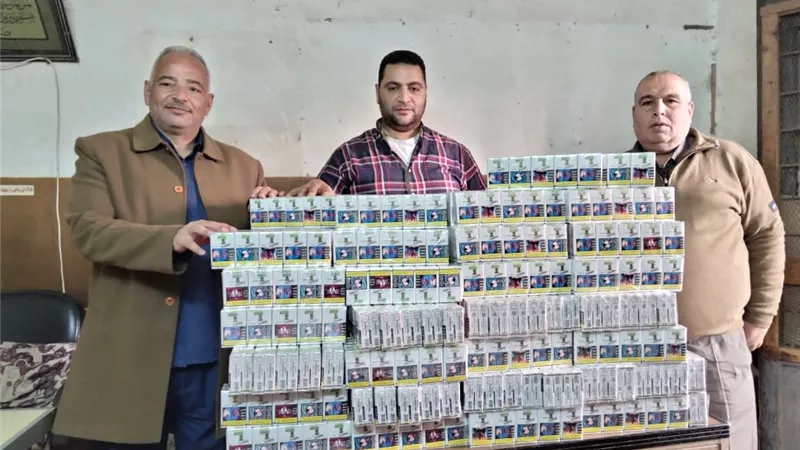 تموين أسيوط يضبط 2000 علبة سجائر مجمعة في حملات تموينية