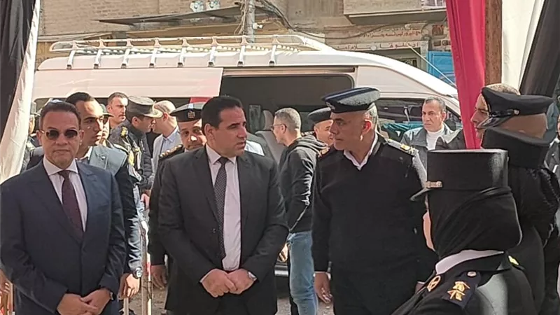 مدير أمن سوهاج يتفقد لجان انتخابات النواب في دائرة البلينا