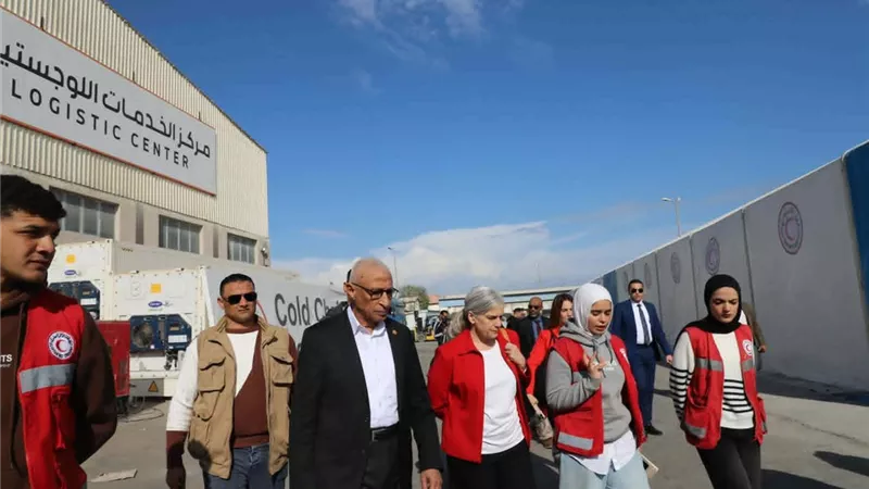 وفد كندي رفيع المستوى يتفقد منشآت سيناء الداعمة لجرحى غزة| فيديو