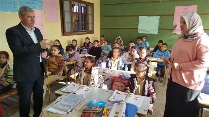 وكيل تعليم الشرقية: برامج علاجية للتلاميذ المتأخرين دراسيا|صور