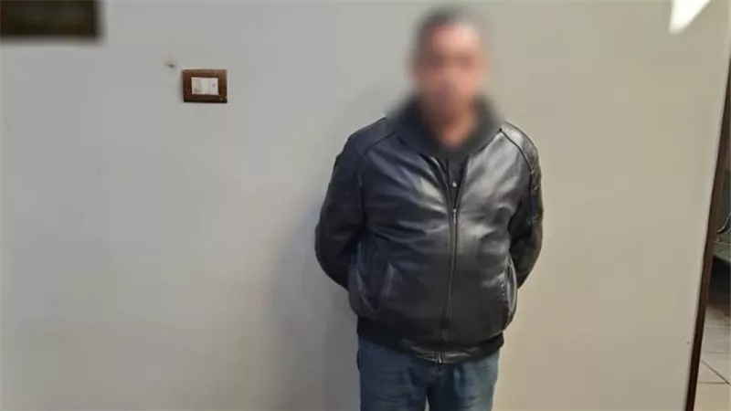 القبض على شخص يوزع مبالغ مالية على الناخبين لصالح مرشح في أبو تيج بأسيوط