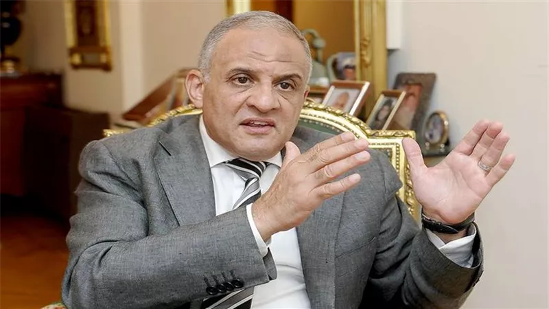 أستاذ دستوري: رئيس الجمهورية لم يتدخل في العملية الانتخابية والهيئة مستقلة