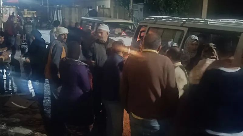 الناخبون يواصلون التوافد على لجان الانتخابات بالبحيرة