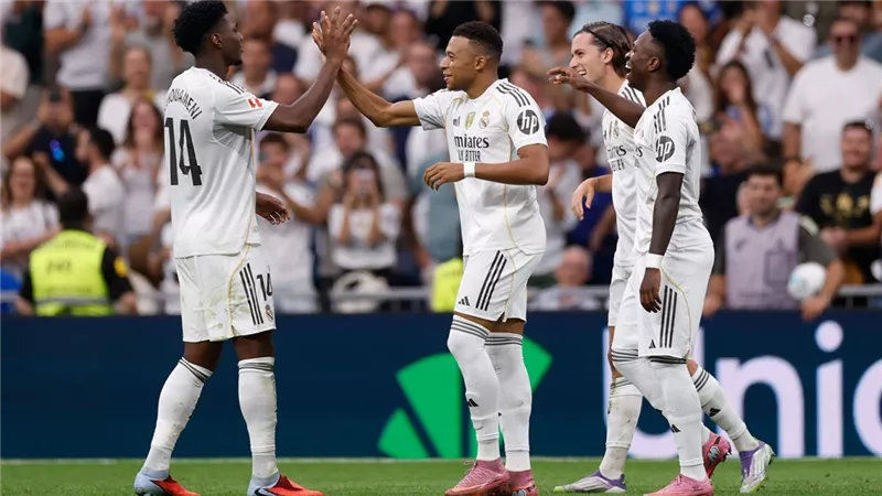 تشكيل ريال مدريد لمواجهة مانشستر سيتي بدوري أبطال أوروبا.. موقف مبابي