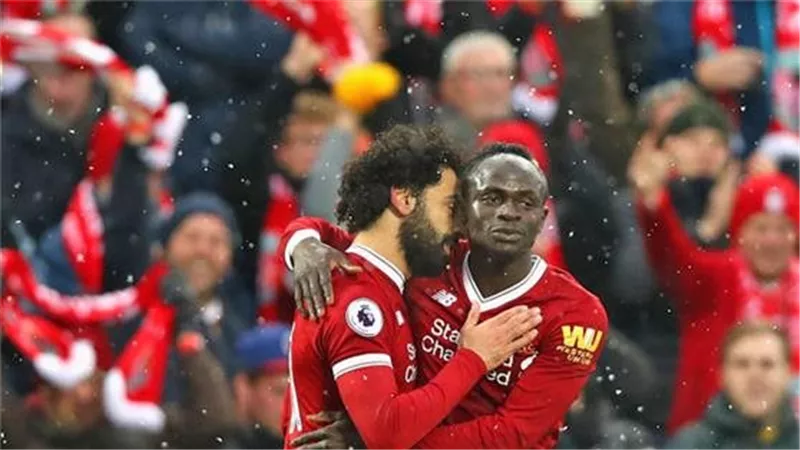 ماني يدعم صلاح: لا تحزن ولا تنكسر ستظل أسطورة رغم أنف الحاقدين