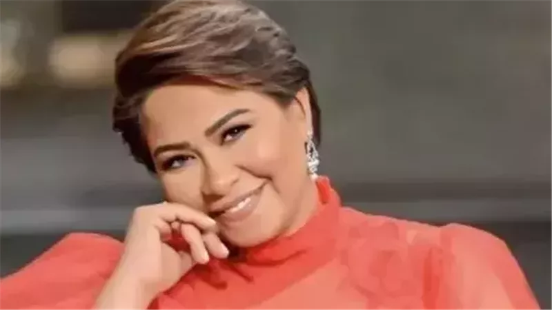 بطل «حب للإيجار» يدعم شيرين عبد الوهاب: «صوتها بيريحني»