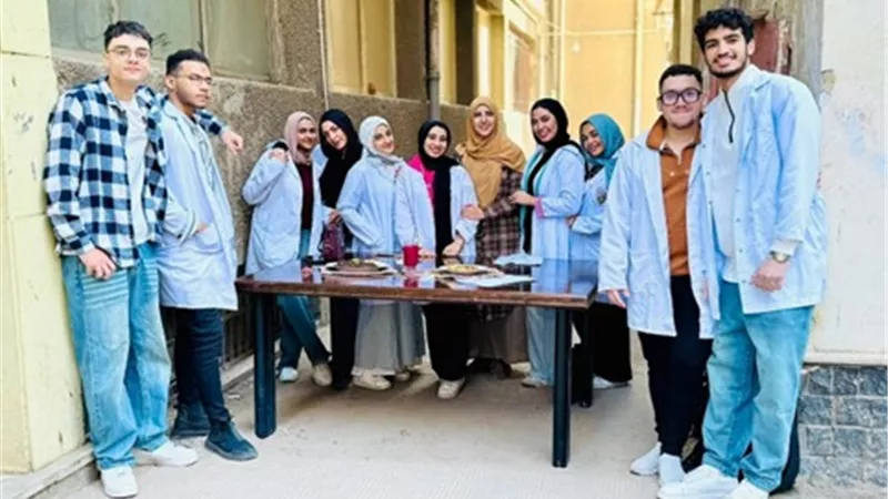 تصنيع أطباق غذائية علاجية متخصصة .. مبادرة من طلاب جامعة العاصمة 