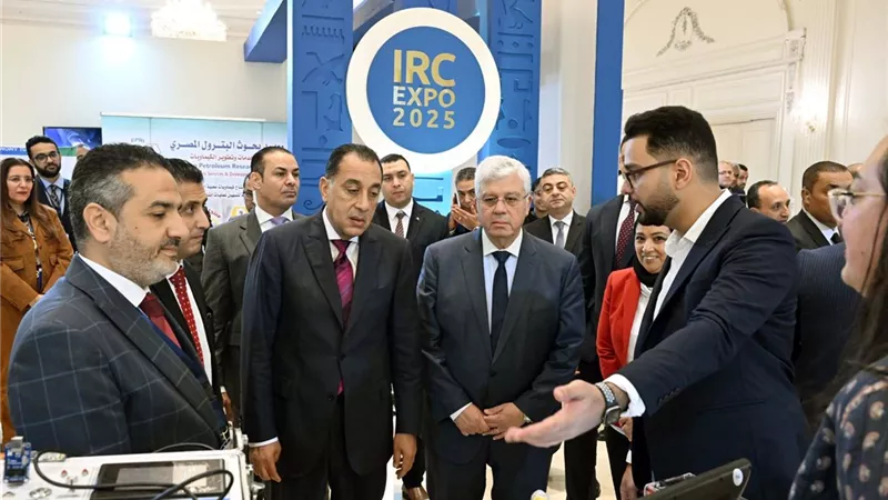 عاشور: مصر تطلق منصة دولية لتحويل الأفكار البحثية إلى منتجات صناعية 