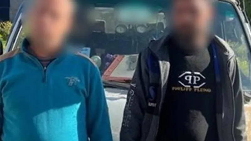 ضبط شخصين بحوزتهما بطاقات مواطنين لاصطحابهم للتصويت لمُرشح بالبحيرة