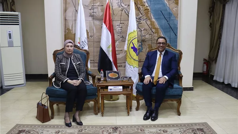 تعاون بين معهد إعداد القادة ومركز البحوث الاجتماعية لدعم الشباب