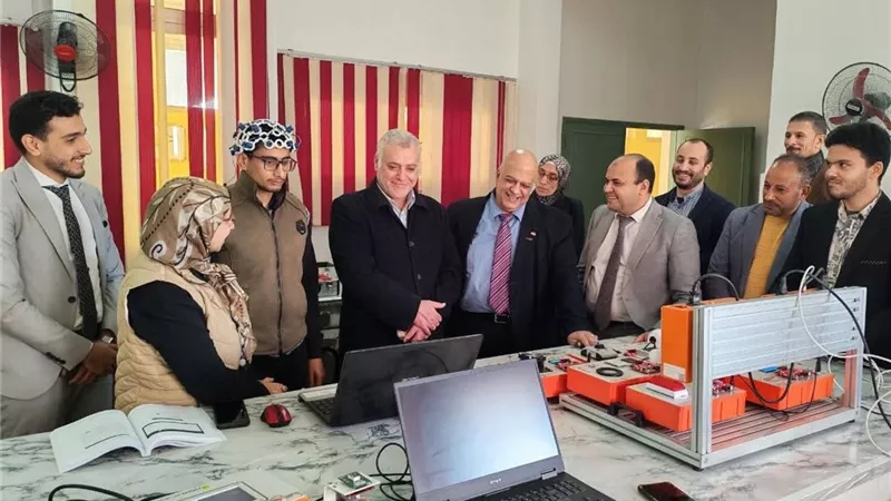 كلية الحاسبات والمعلومات بدمنهور تستعد لاعتماد دبلومة الذكاء الاصطناعي