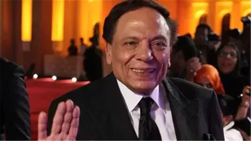بالذكاء الاصطناعي.. أحدث ظهور للزعيم مع ابنه محمد إمام