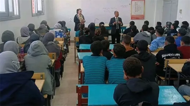 لقاء تثقيفي بسوهاج حول إدارة الوقت وتحقيق الذات للطلاب