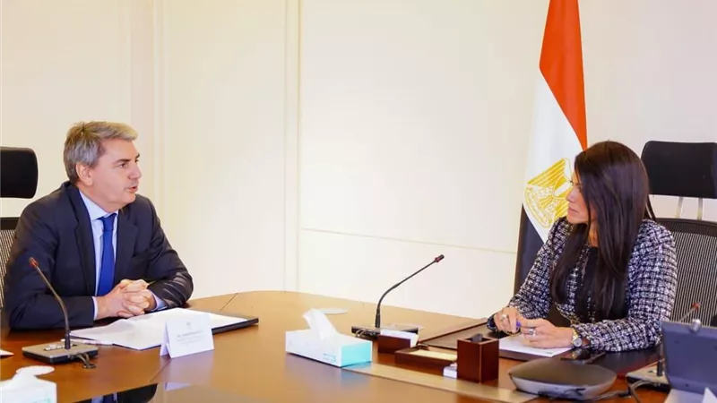 15 مشروعا في 6 قطاعات.. تعاون مصري أوروبي في النقل والطاقة