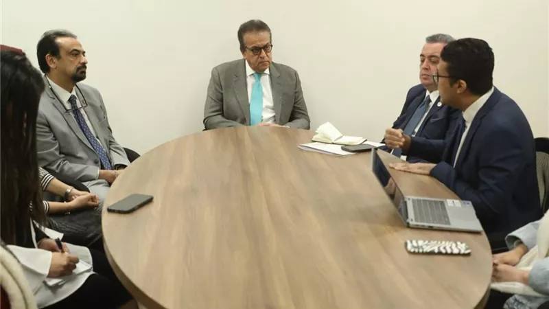 وزير الصحة يتفقد المرصد الإعلامي لرصد ومواجهة الشائعات 