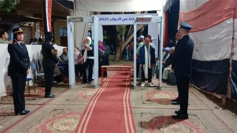 3 لجان انتخابية تغلق أبوابها في محافظة الأقصر لبدء عملية فرز الأصوات