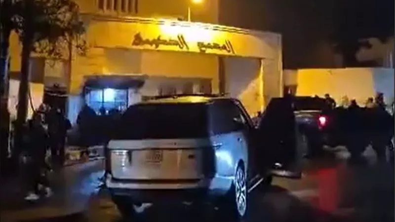 هجوم مسلح على المجمع الحكومي بمدينة النبك في سوريا | فيديو