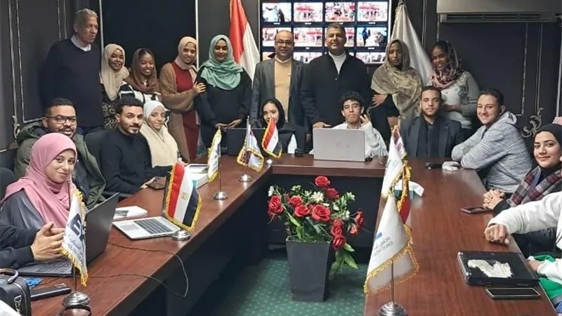 وفود دولية تزور غرفة عمليات مجلس الشباب المصري لمتابعة انتخابات البرلمان
