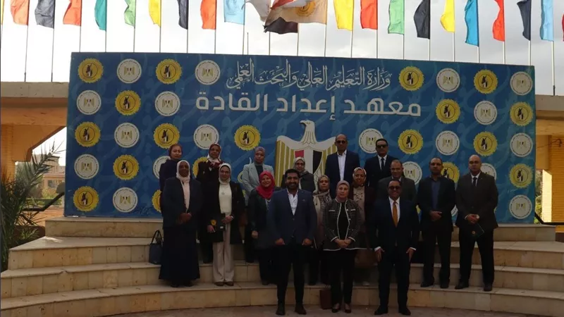 معهد إعداد القادة يبحث سبل التعاون مع المركز القومي للبحوث 